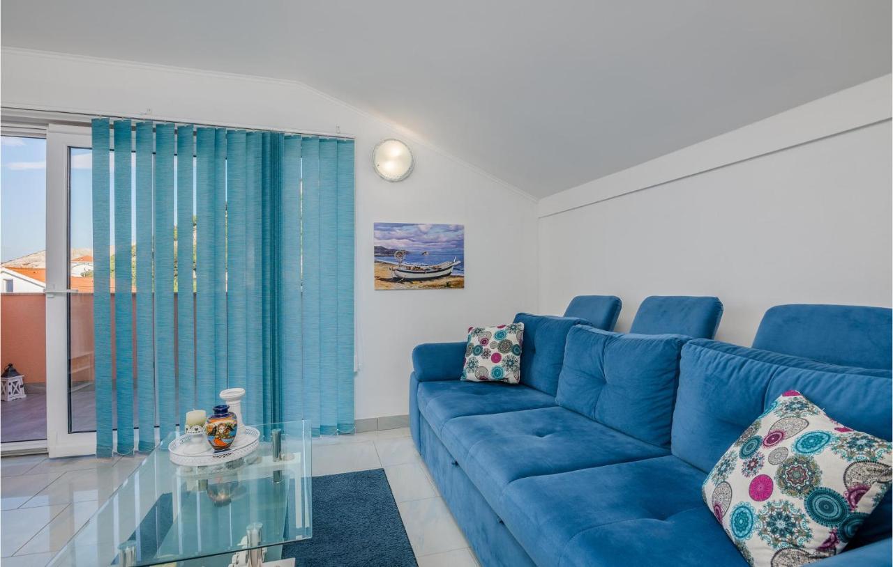 Nice Apartment In Stara Baska With Kitchen Eksteriør bilde