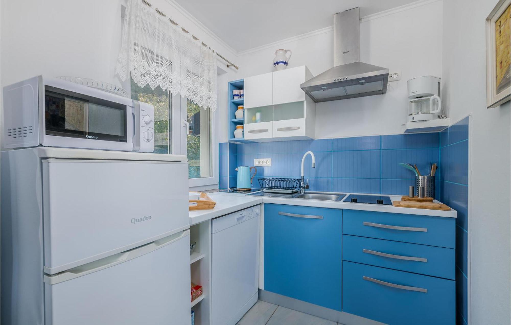 Nice Apartment In Stara Baska With Kitchen Eksteriør bilde
